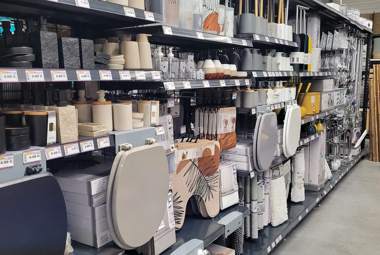 magasin discount à Champdeniers
